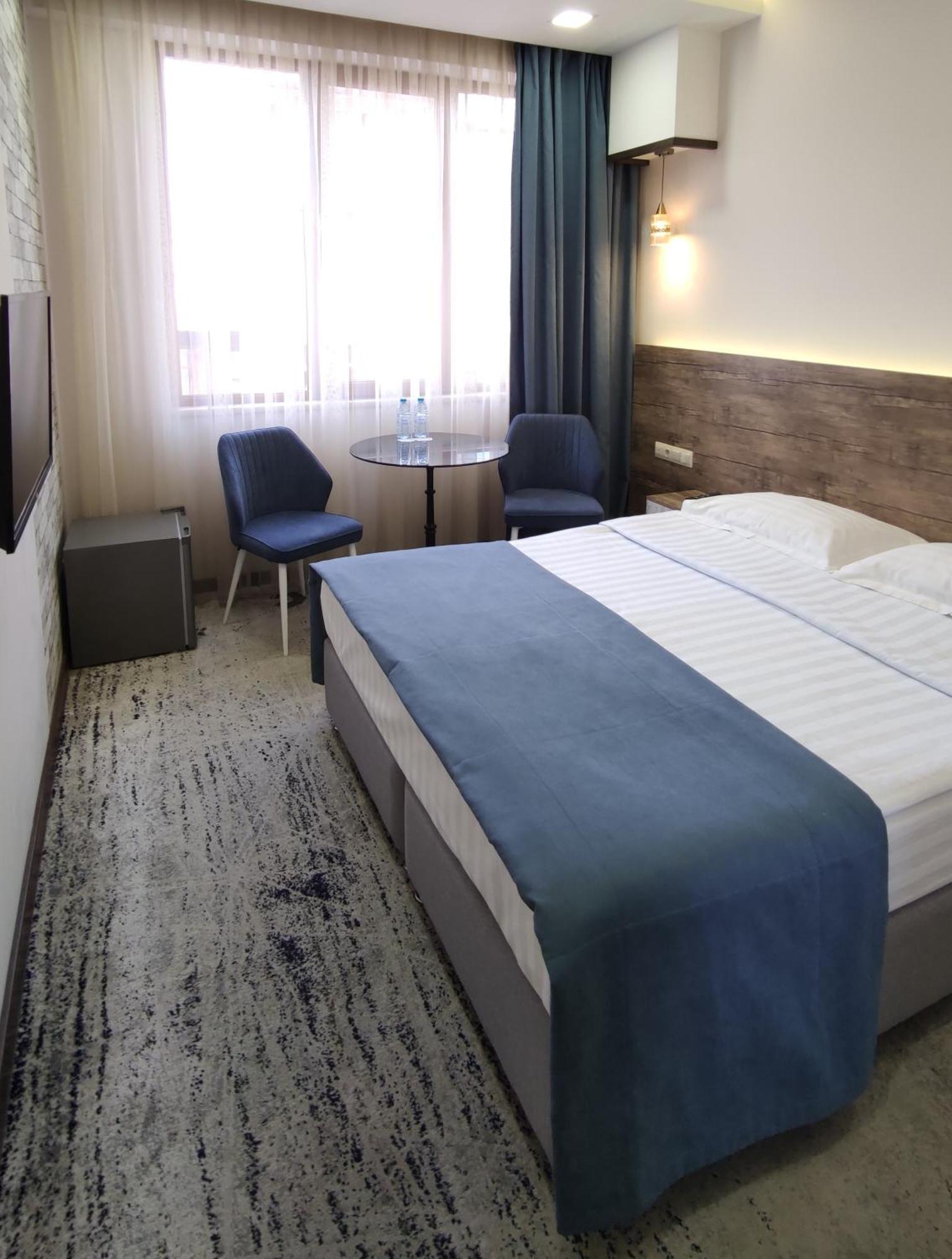 Evn Boutique Hotel 耶烈万 外观 照片